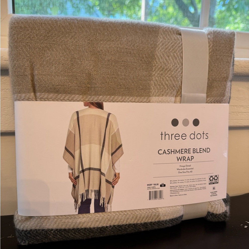 Cashmere blend wrap - Picture 2 of 3